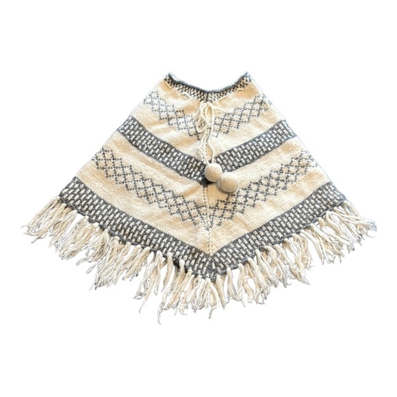 World Market Wool Hand Crafted Nepal Nepalese Knit Ivory Gray Icelandic Poncho - Picture 2 of 8